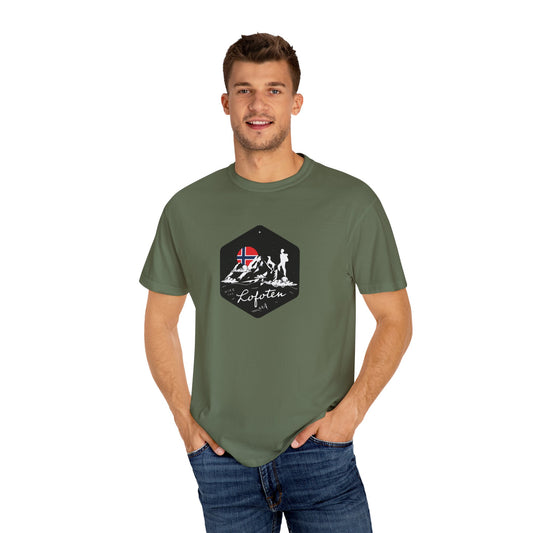 Nature Lover Unisex T-shirt - Lofoten Hiker Norway
