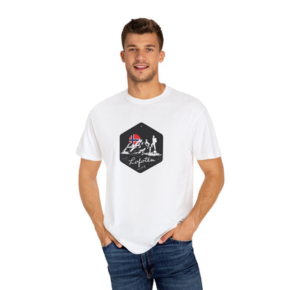 Nature Lover Unisex T-shirt - Lofoten Hiker Norway