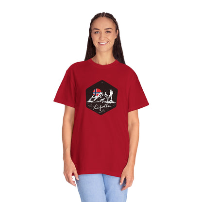 Nature Lover Unisex T-shirt - Lofoten Hiker Norway