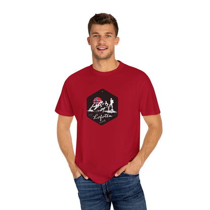 Nature Lover Unisex T-shirt - Lofoten Hiker Norway
