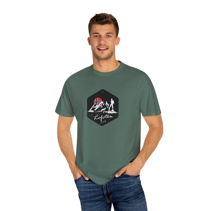 Nature Lover Unisex T-shirt - Lofoten Hiker Norway